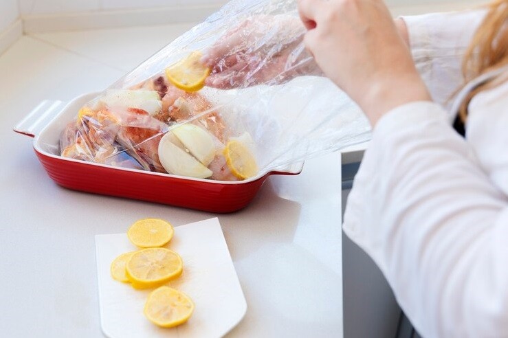 Dampak Merebus Makanan di Dalam Kemasan Plastik