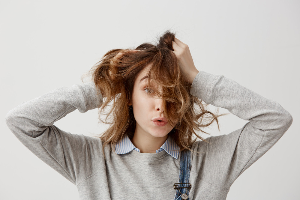 Vitamin dan Suplemen untuk Mencegah Uban, Benarkah Efektif?